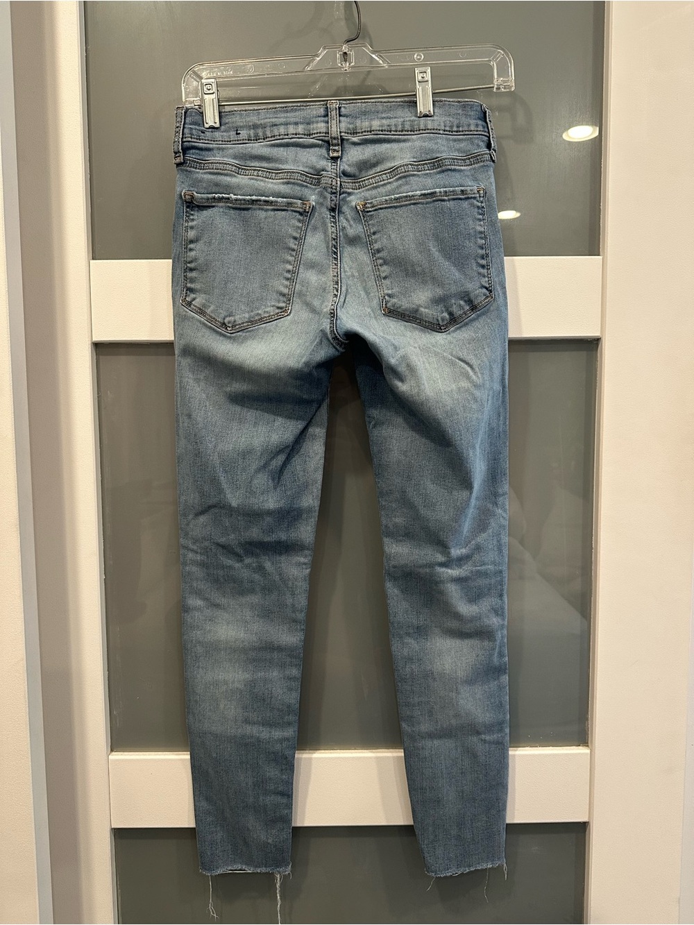 GAP Light Blue Raw-Hem Jeggings Skinny Jeans - Picture 2 of 4